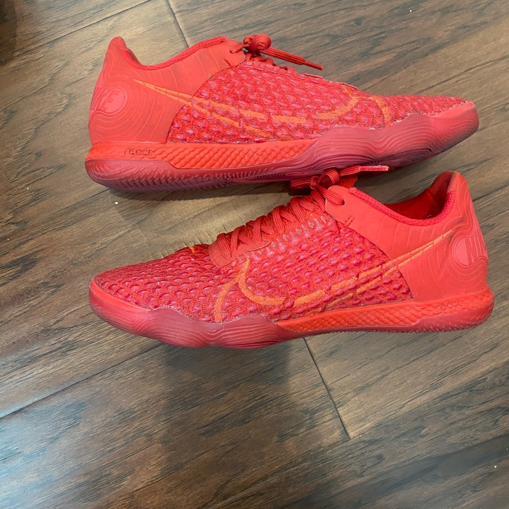 NIKE REACT GATO INDOOR/COURT LOW-TOP SOCCER SHOE sz 8.5 men’s